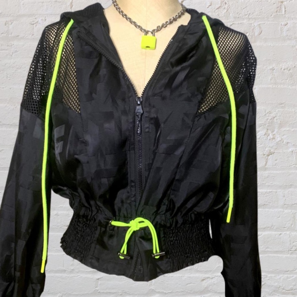 LF black and like jacket